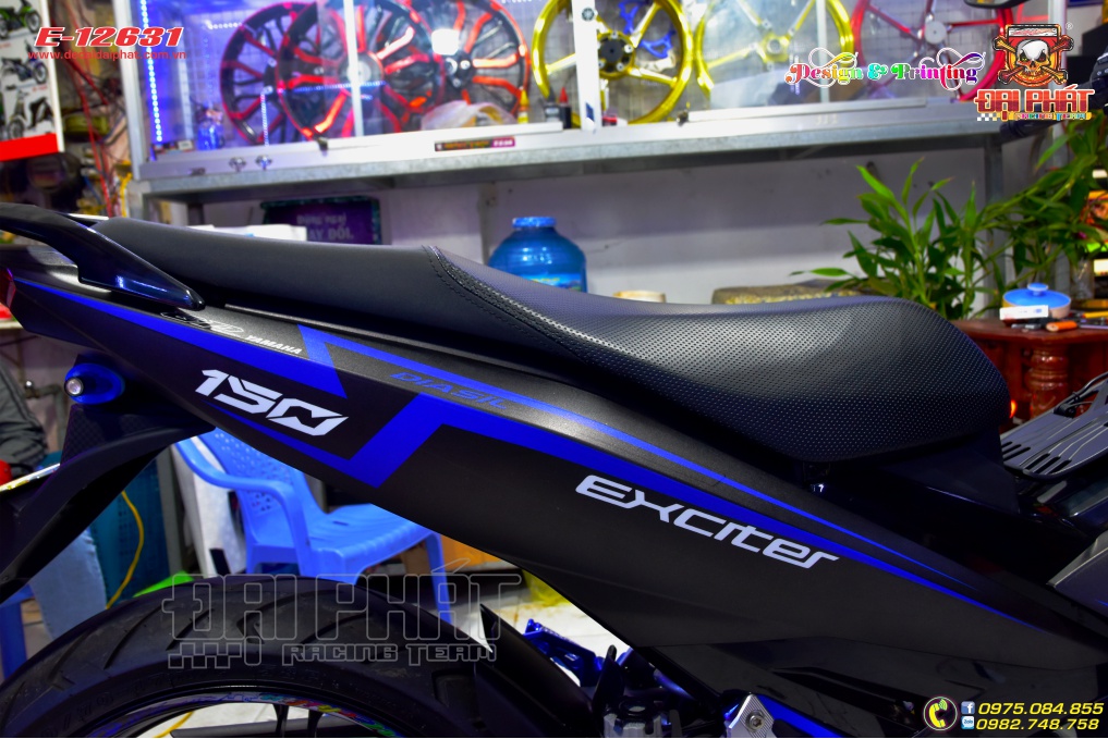 tem-trum-xe-exciter150-tem-chi-xanh-den