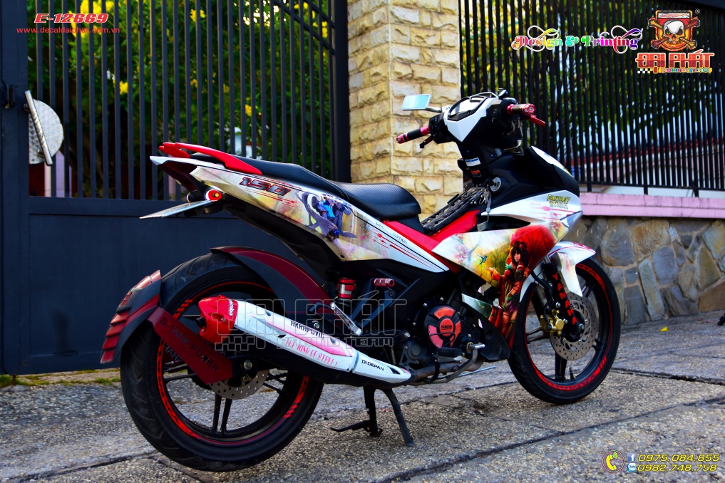 Tem Trùm Xe Exciter 150 Fantasy Trắng Đỏ