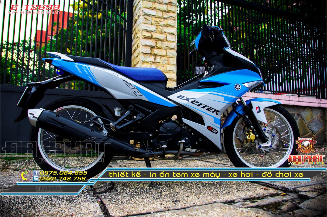 tem-trum-xe-exciter-150-ducati-xanh-bac