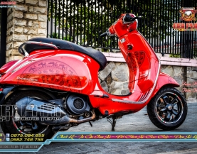 Tem Trùm Vespa Đỏ Trống Đồng