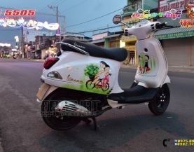Tem Trùm Xe Vespa Ngộ Nghĩnh